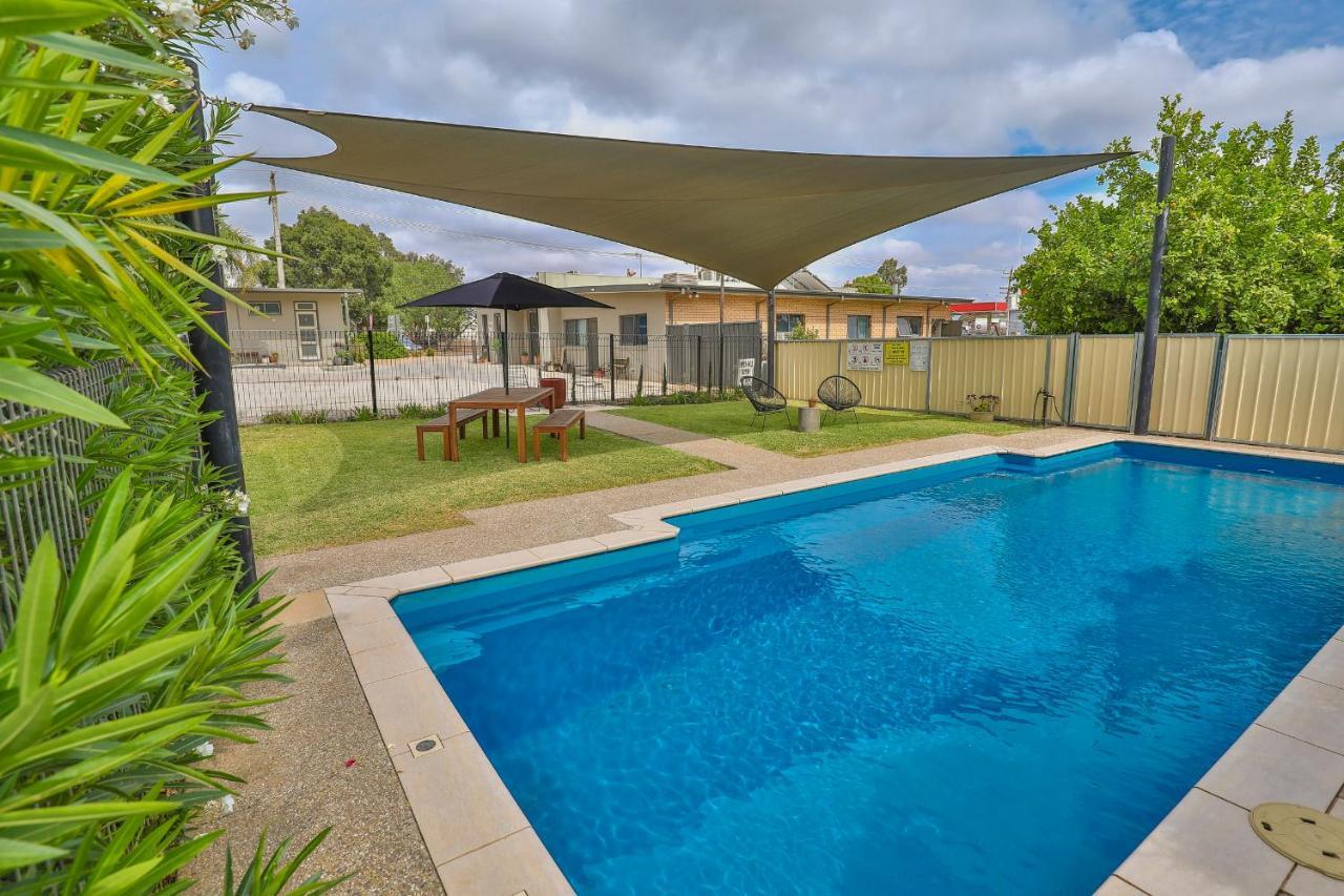 Robinvale Bridge Motel Exterior photo